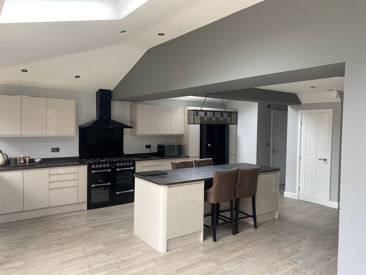 Paul Longstaff Painter & Decorator — Photos 3